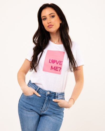 T-Shirt Love Me