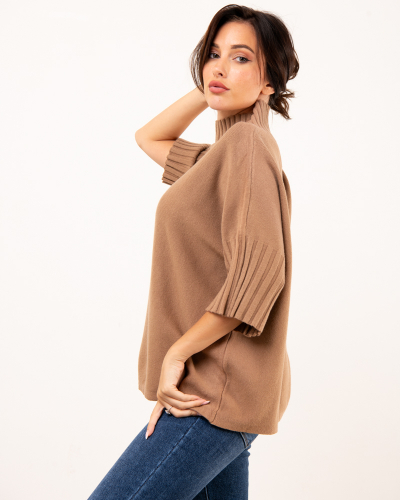 Pull manches courtes col montant