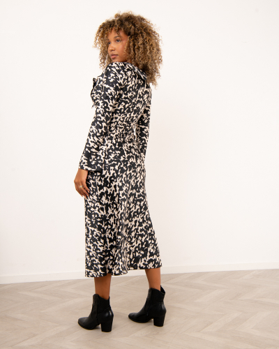 Robe longue volants